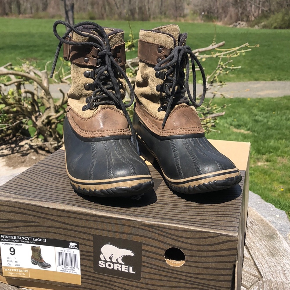 Sorel Fancy Lace II Suede Leather Winter Snow Duck Boots Green Brown Woman's 9